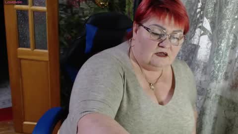 Snapshot of goddess57 chatting on 03.09.25 Goddess online show from 03.09.25