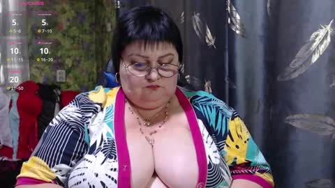 Snapshot of goddess57 chatting on 10.17.25 Goddess online show from 10.17.25