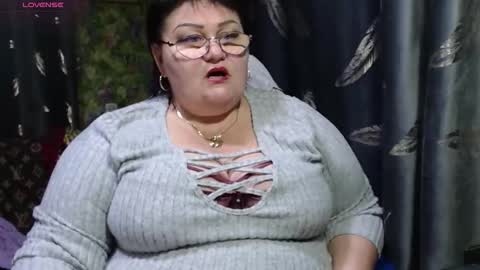 Snapshot of goddess57 chatting on 11.01.25 Goddess online show from 11.01.25