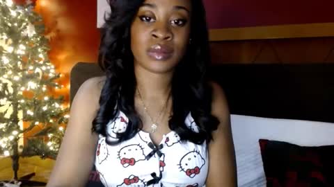 Snapshot of goddess_aaliyah chatting on 12.02.25 goddess_aaliyah online show from 12.02.25
