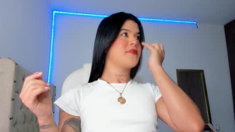 Ariluz online show from 02.03.25