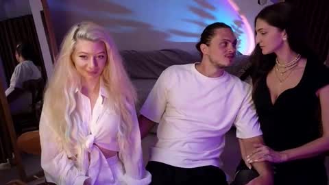   330 UTC2 girls   online show from 03.21.26