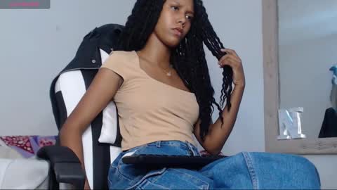 goddess_valen online show from 11.11.25