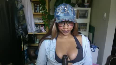 Goddess Daisy Sky online show from 10.05.25