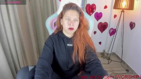 Goddess Jessica and slave Roger online show from 02.18.25