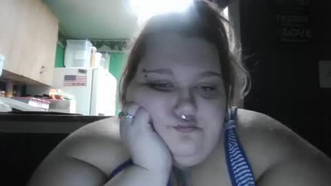 Snapshot of goddesskay30 chatting on 09.28.25 goddesskay30 online show from 09.28.25