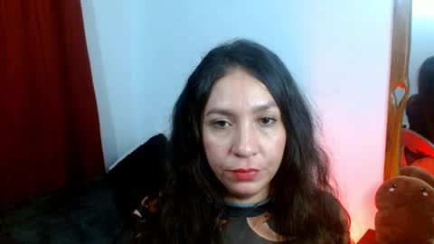  Naih Reyes online show from 02.25.25