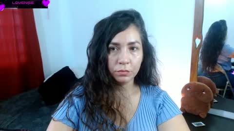  Naih Reyes online show from 03.10.25