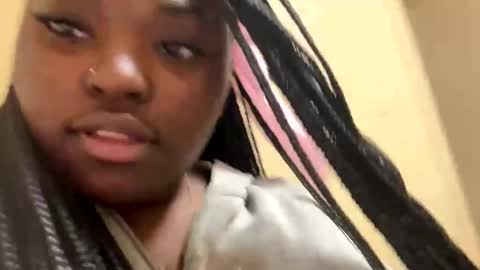 Snapshot of goddessnyia chatting on 01.11.25 goddessnyia online show from 01.11.25