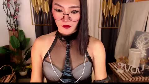 quinnie online show from 02.11.25