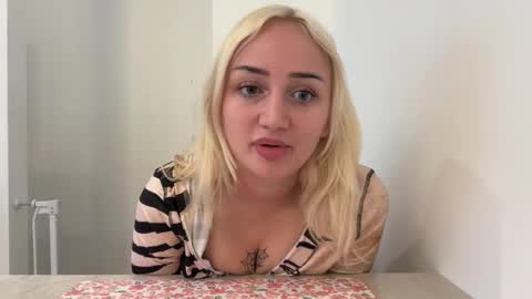 goddesstrina4 online show from 04.24.26