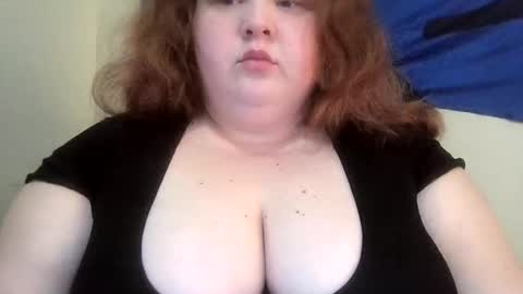 Snapshot of godessisabella chatting on 02.24.25 godessisabella online show from 02.24.25