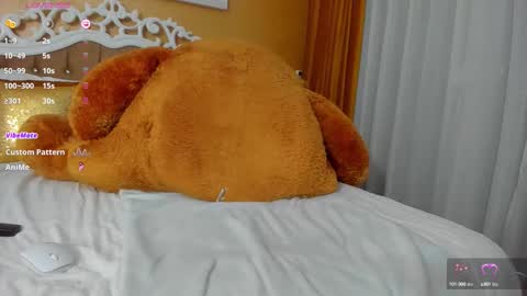 Snapshot of goldcarol1n3baby chatting on 10.07.25 WELCOME EVERYONE I WILL BE HAPPY TO GIVE YOU WHAT YOU HAVE DREAMED OF FOR SO LONG online show from 10.07.25