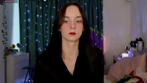 Jess  online show from 03.05.25