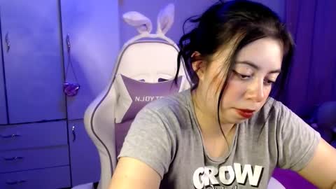 Snapshot of golden_gingerkitty chatting on 12.20.24 golden_gingerkitty online show from 12.20.24