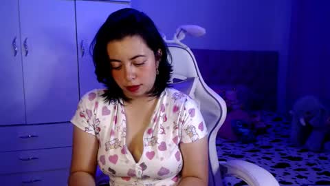 Snapshot of golden_gingerkitty chatting on 02.19.25 golden_gingerkitty online show from 02.19.25