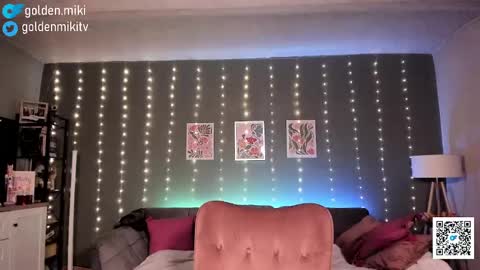 Shy in the streets but a freak in the sheets online show from 02.12.25