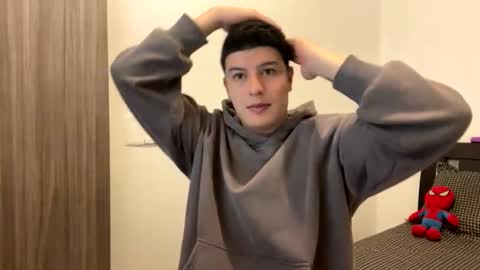 goldenknight33 online show from 10.18.25