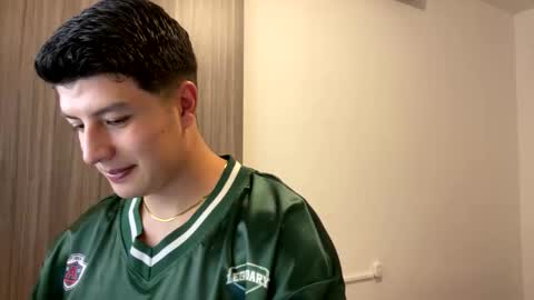 goldenknight33 online show from 10.21.25