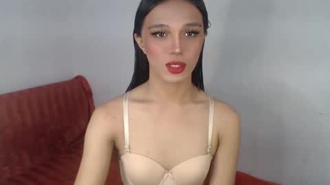 Snapshot of goldenlily69 chatting on 02.15.25 Lily is Gold online show from 02.15.25