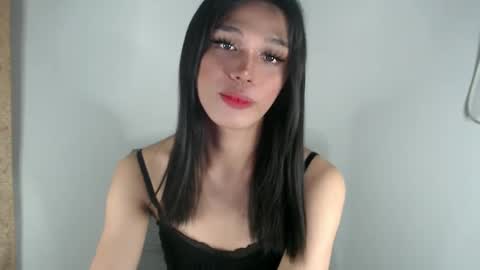 Snapshot of goldenlily69 chatting on 02.28.25 Lily is Gold online show from 02.28.25
