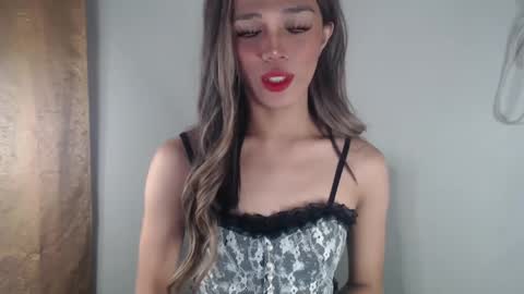 Snapshot of goldenlily69 chatting on 03.01.25 Lily is Gold online show from 03.01.25