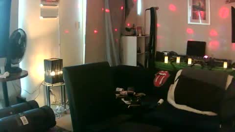 goldyguy011 online show from 02.07.25