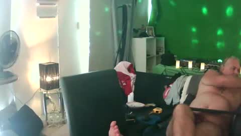 goldyguy011 online show from 02.22.25