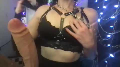 goldynsilvyrempress online show from 05.31.26