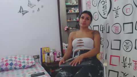 Snapshot of golositha26 chatting on 02.11.25 Valentina online show from 02.11.25