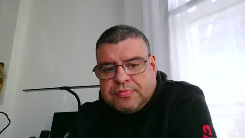 gomezgonz5 online show from 09.30.25