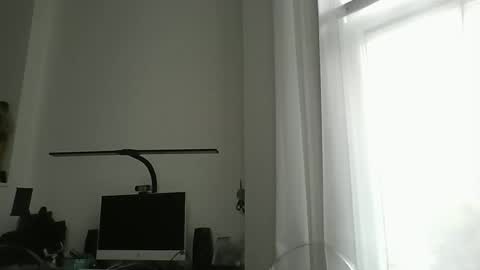 gomezgonz5 online show from 10.10.25