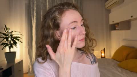 Polly online show from 12.02.25