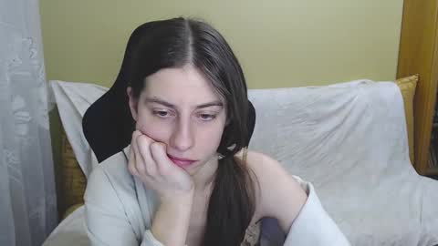 Elizabeth Effie online show from 02.15.25