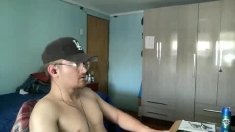 Snapshot of goodfumes chatting on 12.17.25 goodfumes online show from 12.17.25