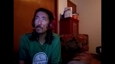 Snapshot of gookman4200 chatting on 12.12.24 Asian matt online show from 12.12.24