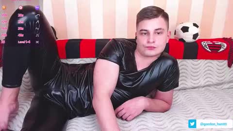 Snapshot of gordonhunt chatting on 12.25.24 Gordon Hunt online show from 12.25.24