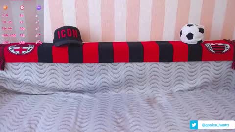 Snapshot of gordonhunt chatting on 02.19.25 Gordon Hunt online show from 02.19.25