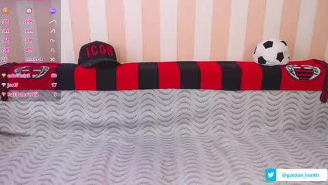 Snapshot of gordonhunt chatting on 03.02.25 Gordon Hunt online show from 03.02.25