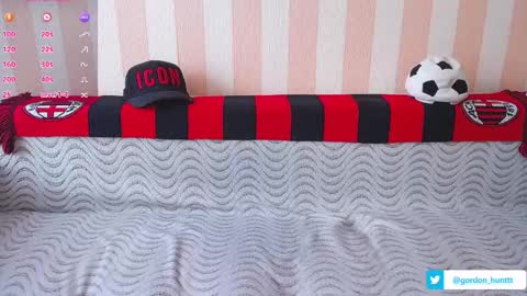 Snapshot of gordonhunt chatting on 03.11.25 Gordon Hunt online show from 03.11.25