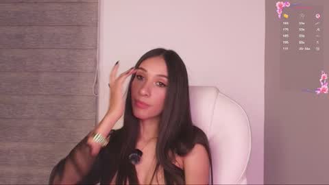 Snapshot of gorgeous_brunette chatting on 07.30.26 Rose online show from 07.30.26