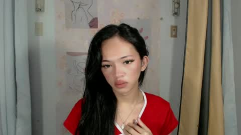 Snapshot of gorgeous_celestine chatting on 06.14.26 tine online show from 06.14.26