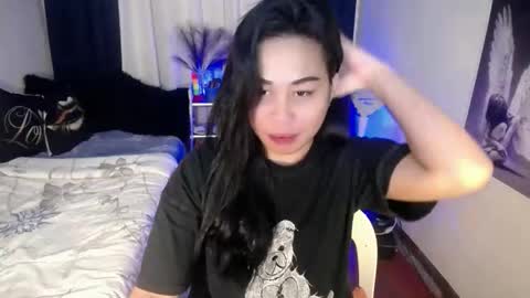 Snapshot of gorgeous_rica chatting on 11.13.25 Rica online show from 11.13.25