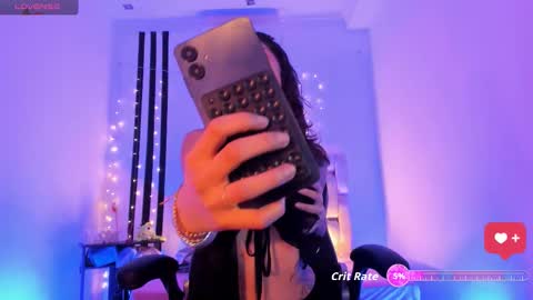 i am Jessi  I love animals and drawing I hope to get along with everyone. XOXO online show from 01.31.26