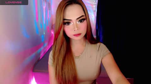 Snapshot of gorgeoustransgirl chatting on 12.02.24 Emmy online show from 12.02.24