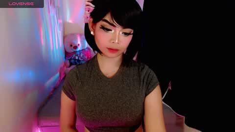 Snapshot of gorgeoustransgirl chatting on 12.12.24 Emmy online show from 12.12.24