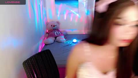 Snapshot of gorgeoustransgirl chatting on 01.14.25 Emmy online show from 01.14.25