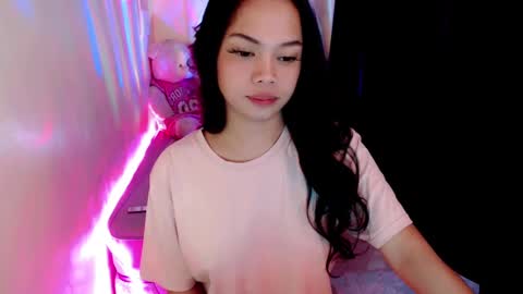 Snapshot of gorgeoustransgirl chatting on 02.21.25 Emmy online show from 02.21.25