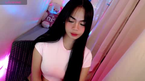 Snapshot of gorgeoustransgirl chatting on 03.06.25 Emmy online show from 03.06.25