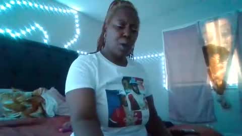 Snapshot of gotcake713 chatting on 09.26.25 Sue Goddess online show from 09.26.25